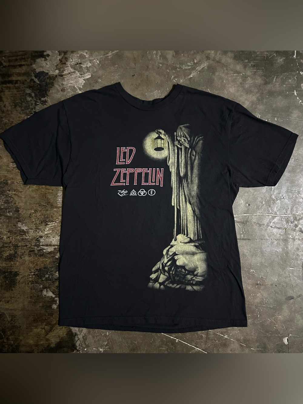 LARGE 2016 Led Zeppelin Hermit Stairway To Heaven tee